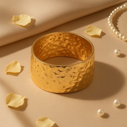 IMPÉRIA · Pulseira Rígida Dourada em Aço Inoxidável